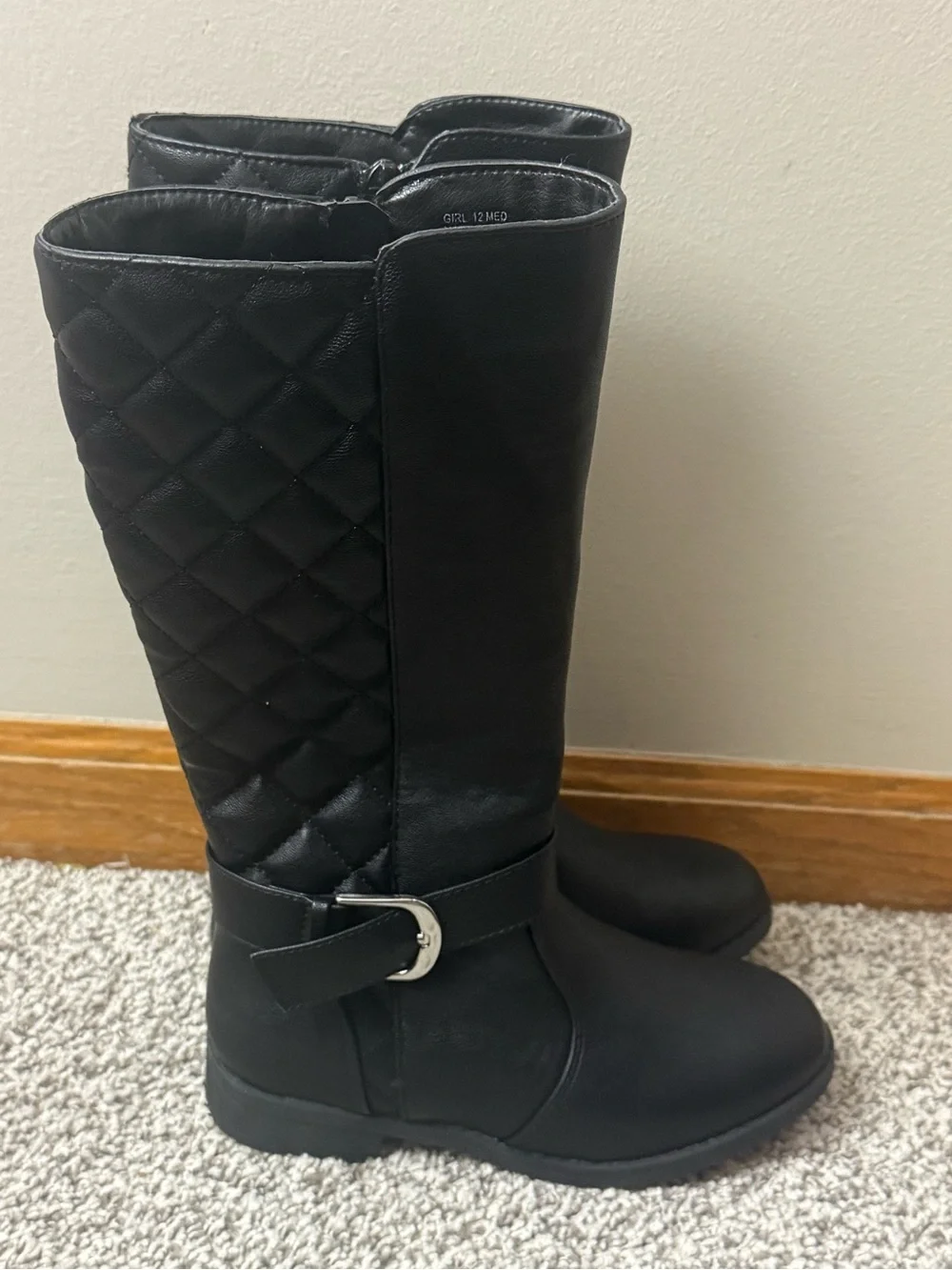 Girls SO Black Quilted Knee-High Heeled Boots Like New Size 12